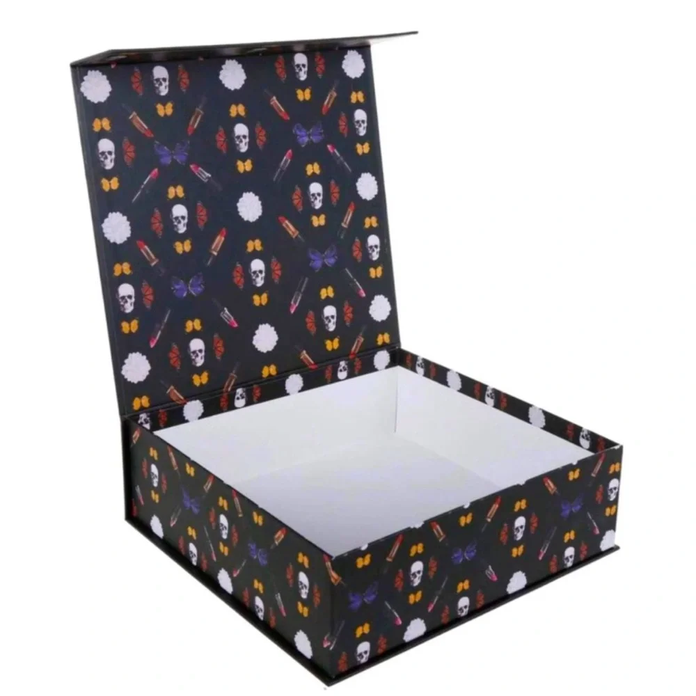 Ledge Studios Beauty Skulls Flap Lid Cigar Box